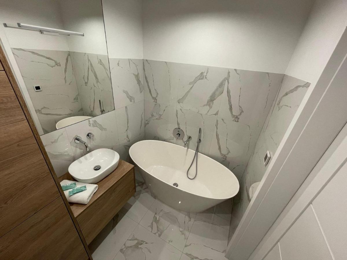 High Standard Apartment Gdynia Luaran gambar